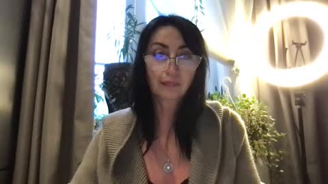 jinaluv online show from May 16, 12:46 am