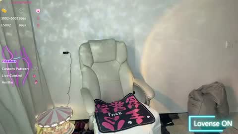 jingtian_8888 online show from June 21, 5:00 am