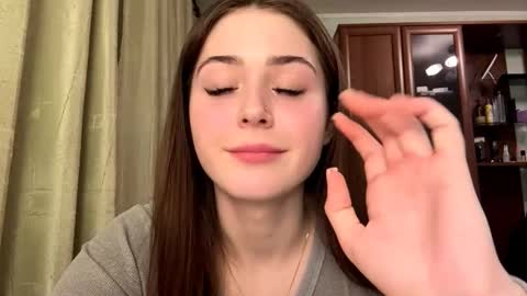 Adel online show from March 18, 7:41 pm