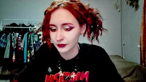 Joannatompson online show from January 10, 2:33 pm