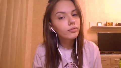 Jennifer online show from December 1, 5:26 pm