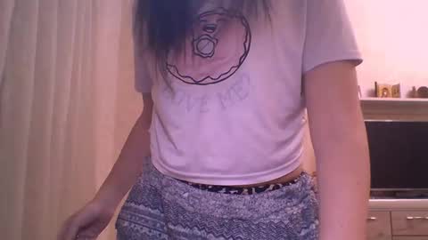 Jennifer online show from November 28, 8:23 pm