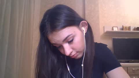 Jennifer online show from November 6, 7:53 pm