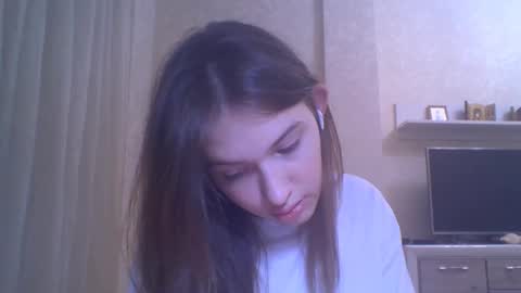 Jennifer online show from October 8, 8:24 pm