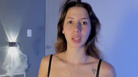 jolie_lov online show from October 11, 6:10 pm
