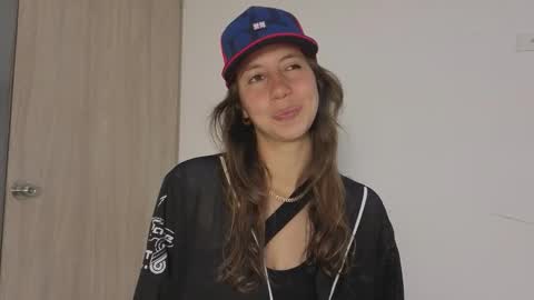 jolie_lov online show from October 16, 1:58 pm