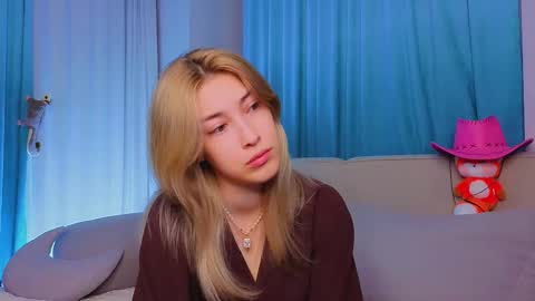 Viola online show from November 8, 11:37 am