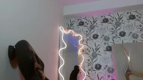 Joselyn  online show from December 15, 11:48 am