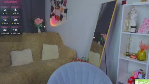 joyce_jones online show from October 18, 9:49 pm