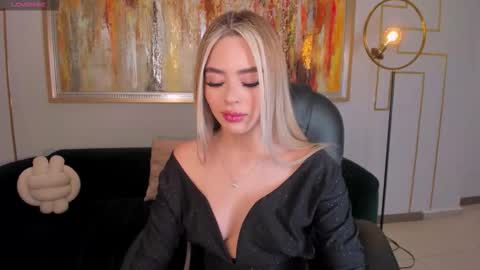 Juanita Clay online show from March 6, 5:52 pm