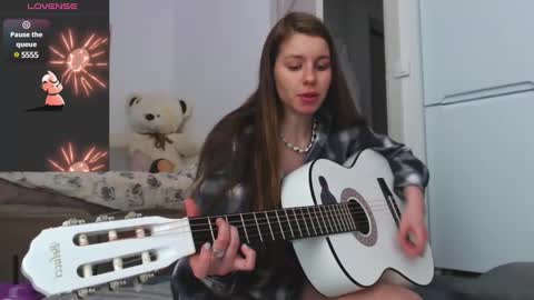 laura online show from January 27, 7:35 pm