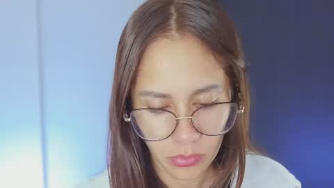 Julia Schedule 10 pm to 4  am GTM-5 online show from June 17, 9:27 pm