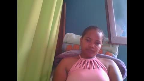 juliah02 online show from January 27, 7:35 am