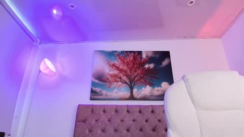  JULIANA CASTRO online show from September 15, 12:02 pm