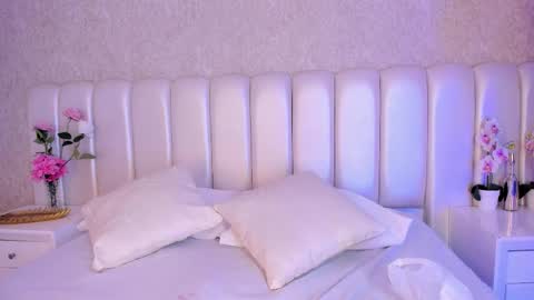   online show from February 17, 1:10 pm