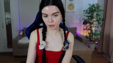 Julia online show from May 9, 9:11 am