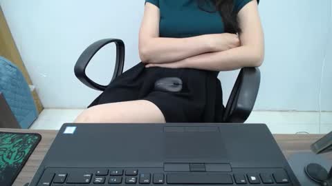 julie9x online show from March 9, 2:15 am