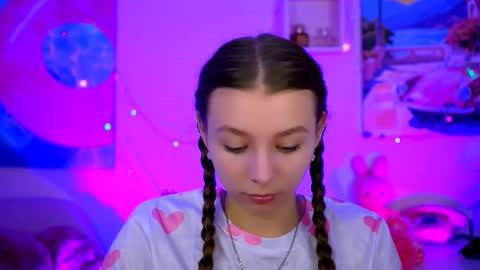 juliedaniel online show from October 26, 4:19 am