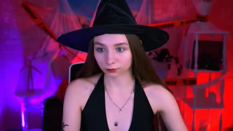 juliedaniel online show from October 30, 9:22 am