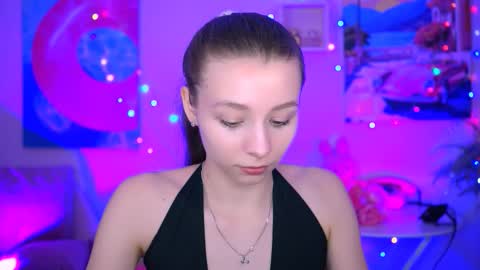 juliedaniel online show from October 10, 8:19 am