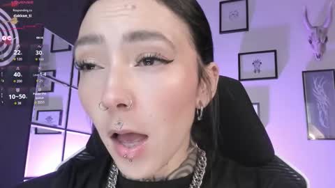 juliet_sourire online show from September 18, 2:15 pm