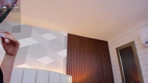 Julieta Santos online show from September 19, 7:02 pm