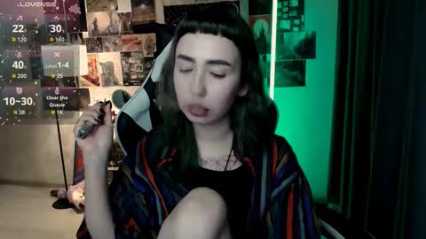 Baroness Von Cringe online show from October 17, 3:59 pm