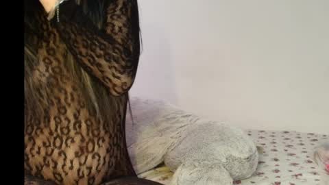 Julyana online show from April 6, 11:00 am