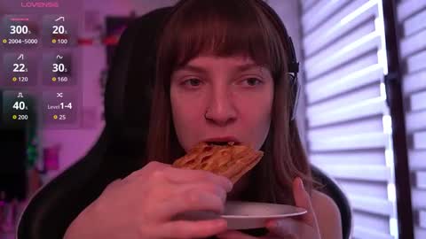 Julia online show from February 18, 9:19 am