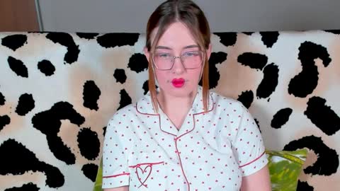 Nika and Mark online show from February 13, 7:31 pm