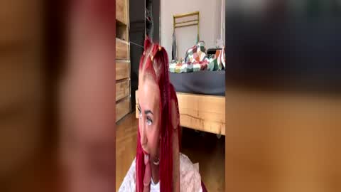 Just Sophia online show from June 15, 10:15 am