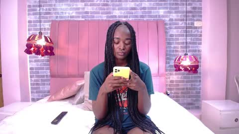 Angie  online show from December 4, 11:57 pm