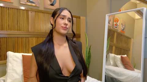 kaiawhite online show from March 20, 10:47 pm