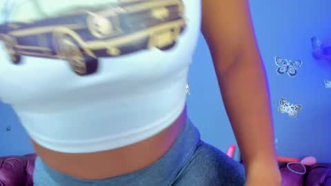 kaira_mosse_ online show from April 10, 12:33 pm