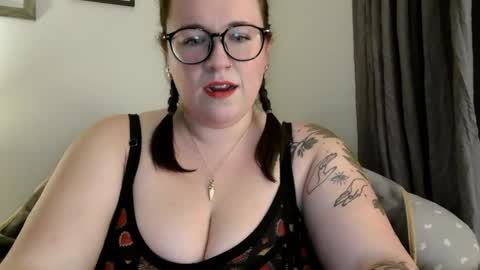 kaitrosss online show from October 16, 3:31 am