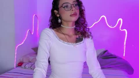 Kalahnna  online show from December 23, 5:00 am