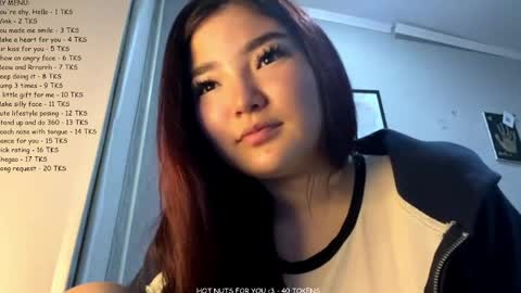 Sakura online show from May 6, 2:43 pm