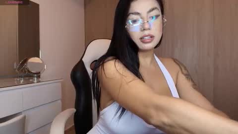 Zoe online show from October 17, 12:02 am