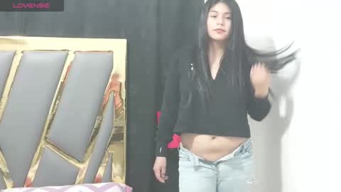 kamgomezxox online show from December 20, 2:26 am