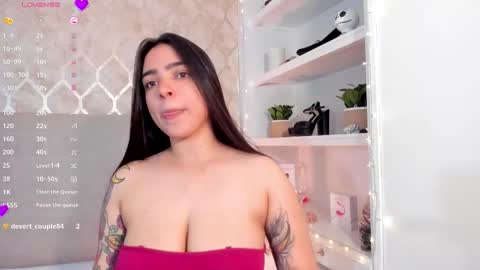 Kamila Betancourt online show from March 10, 1:48 pm