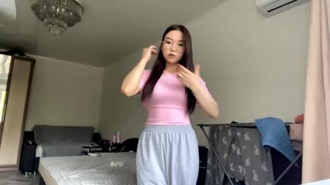 Bella online show from May 26, 11:37 pm