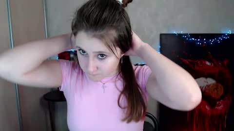 kamilla_love_ online show from April 10, 12:33 pm