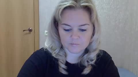 karennelsonx online show from September 30, 1:06 pm