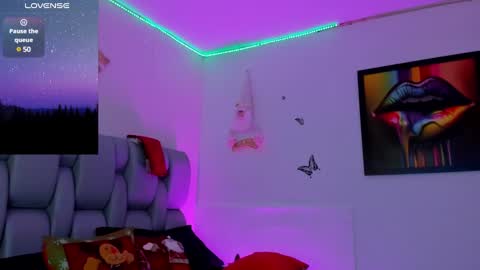 Karin    online show from December 20, 11:58 pm