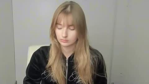 Karla online show from October 2, 1:27 pm