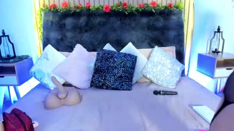 Karla Gonzaless online show from February 25, 6:44 pm