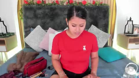 Karla Gonzaless online show from March 4, 7:09 pm