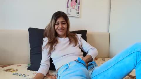 Crystyna online show from November 3, 8:40 am