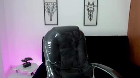 KARLYE online show from February 28, 3:48 am