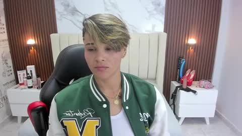 Karoll online show from February 28, 4:10 am